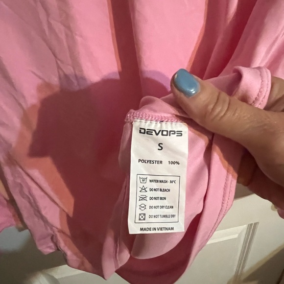 Pink Women's Athletic Top - Picture 4 of 4